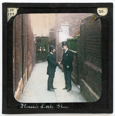 [35. He and the young workman shook hands.]
