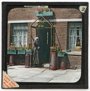 2. Grannie went to the door